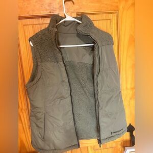 Free Country Reversible Green Puffer Vest